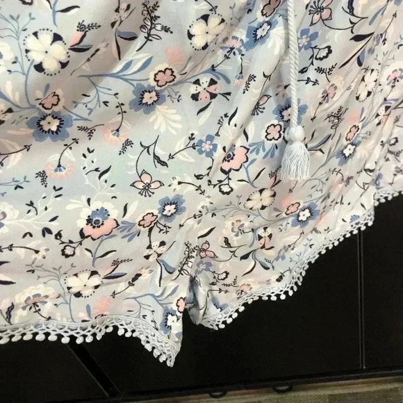 BeBop Off The Shoulder Floral Romper, tie waist, flutter short sleeve - Picture 4 of 9